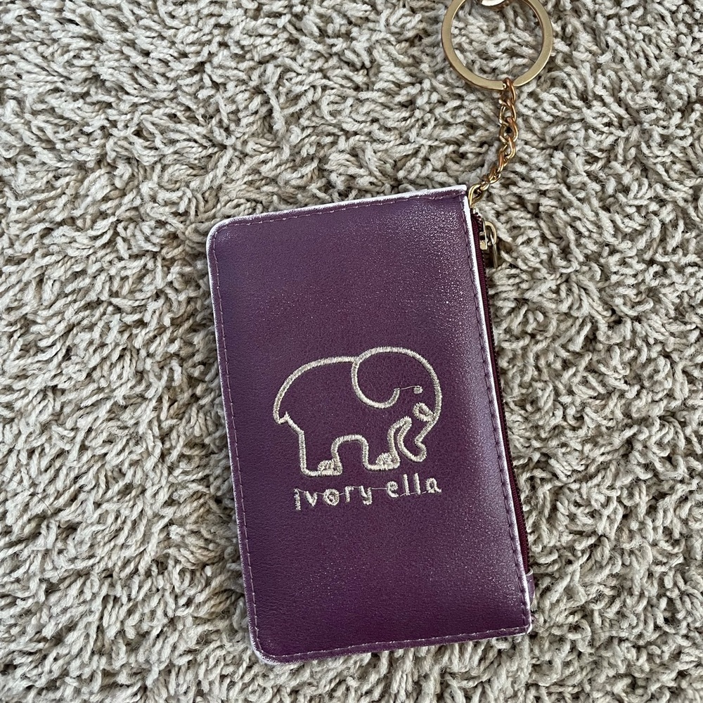 Ivory Ella lanyard